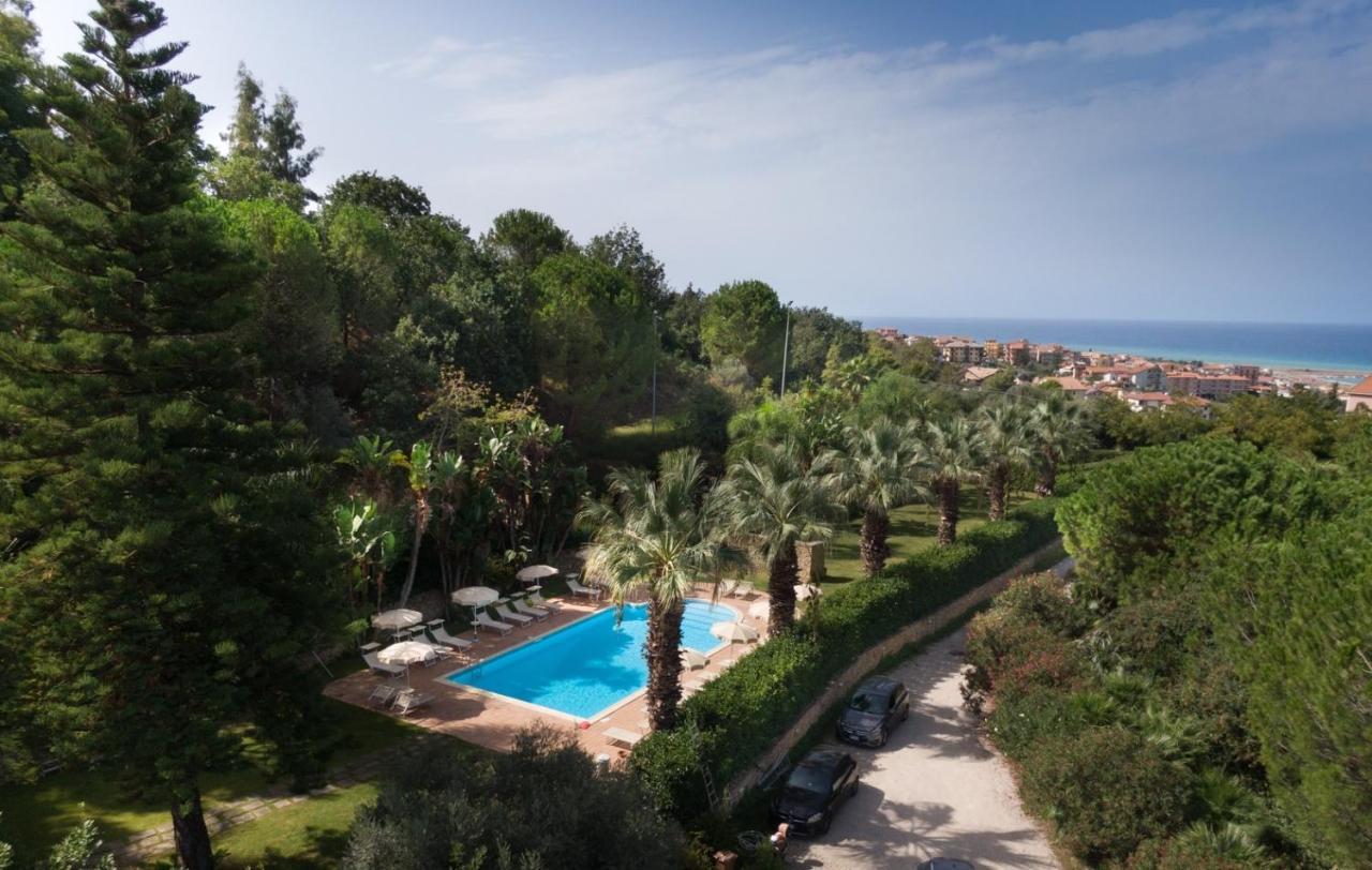 Agriturismo Villa Luca SantʼAgata di Militello Exteriér fotografie